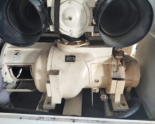 登?？諌簷C(jī)主機(jī)機(jī)頭大修